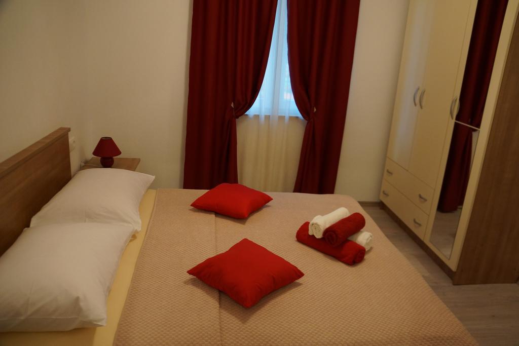 Apartments Kadulja Trogir Pokoj fotografie